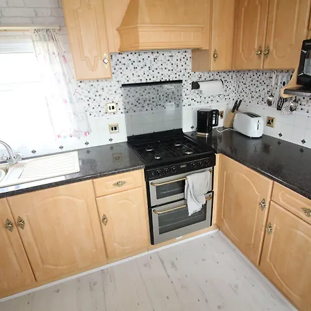 Sands 2 2* Reighton
